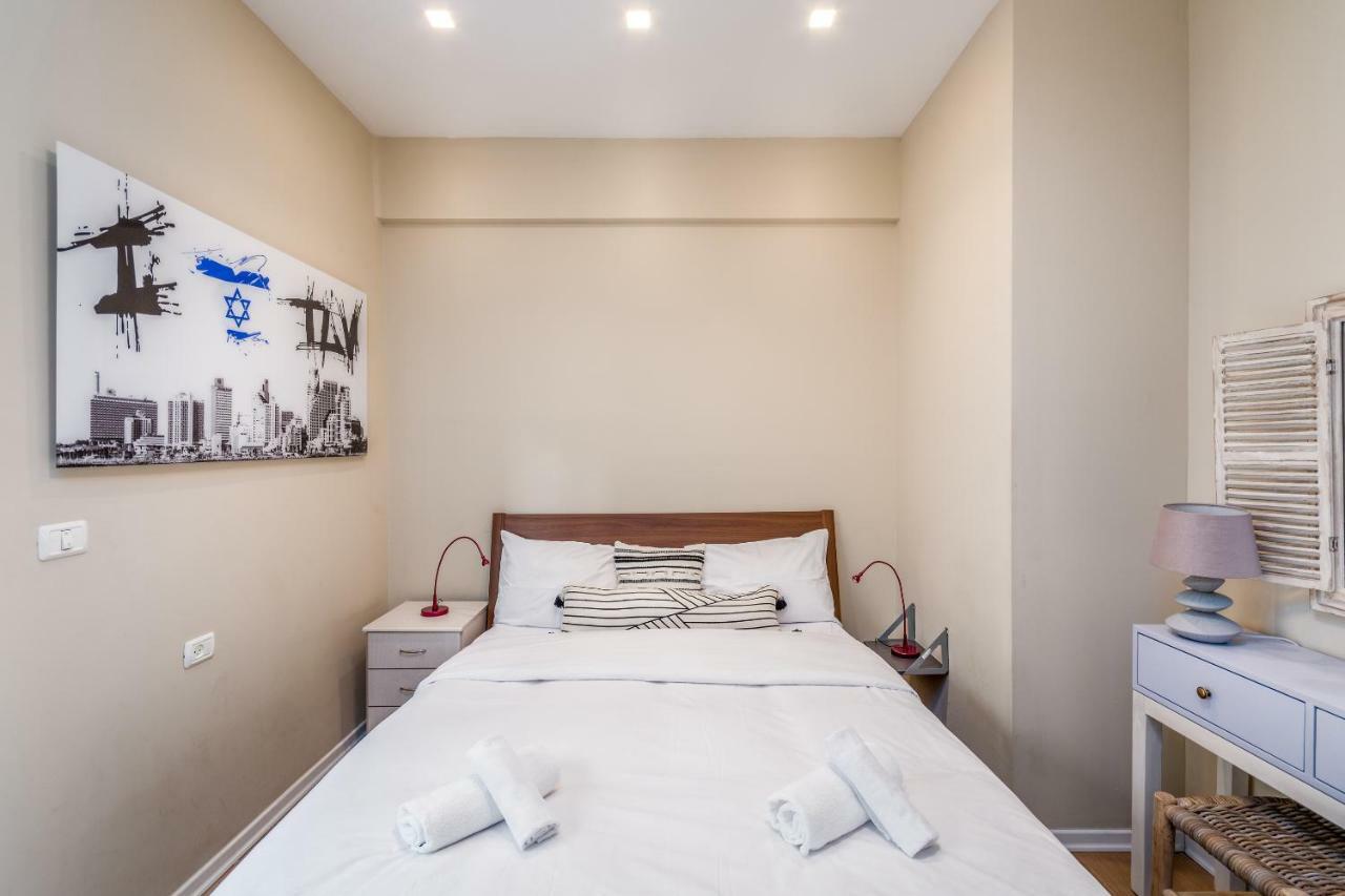 Ben-gurion Blvd 2bdr Close To The Beach * Tel Aviv